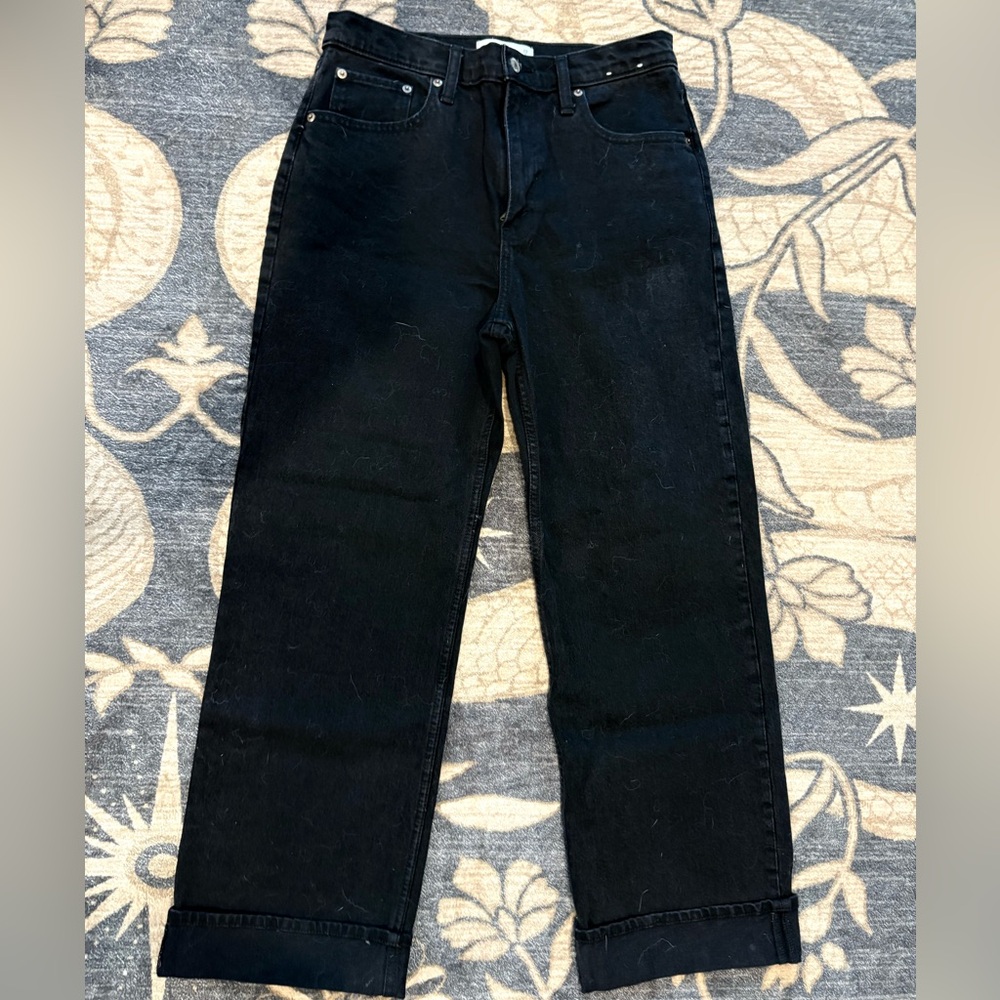 NWT Abercrombie & Fitch 90s Relaxed Cuffed Hem High Rise Jeans. Size 29/8 Short